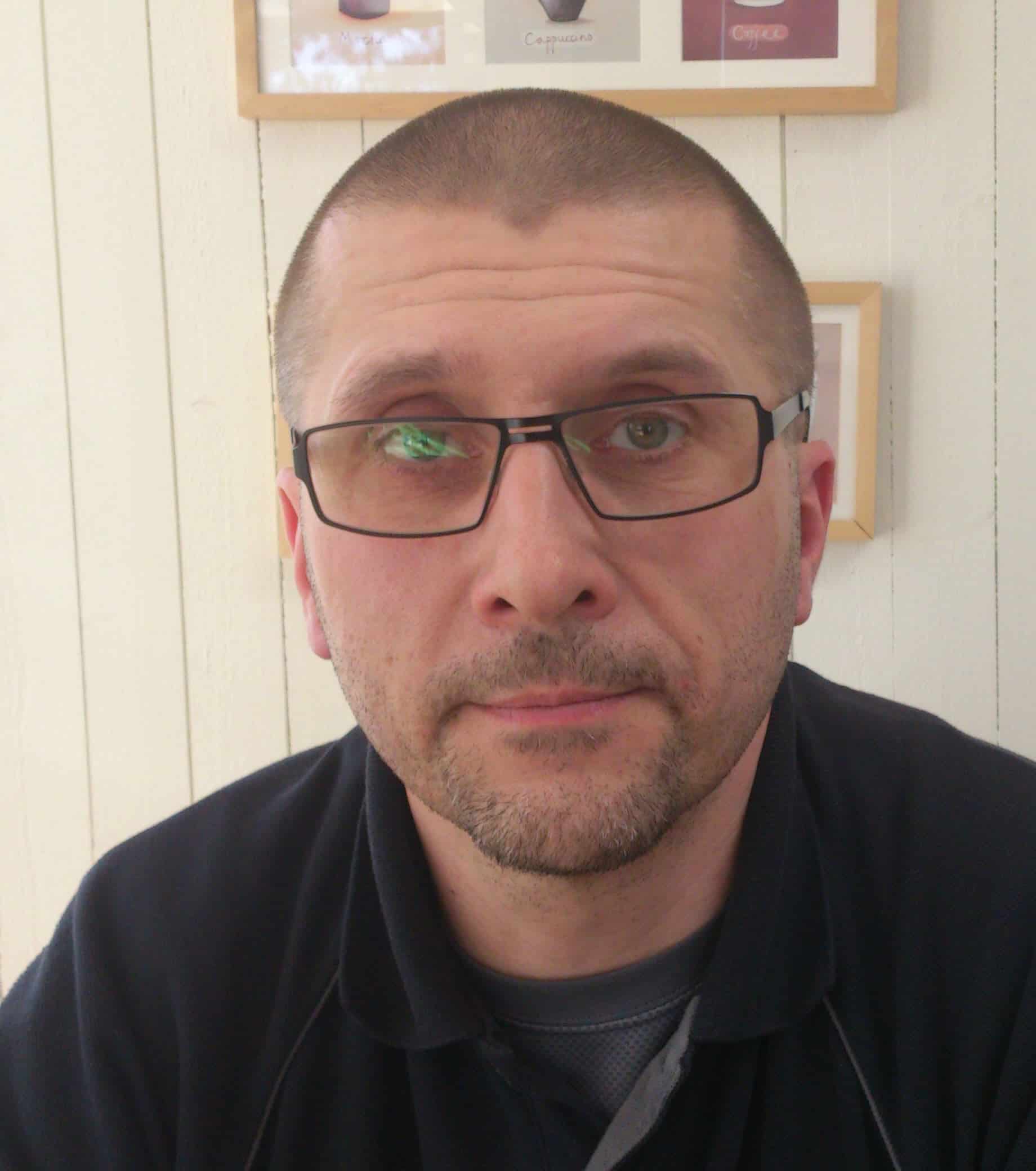 En bild som representerar Bob El, Robert Földes