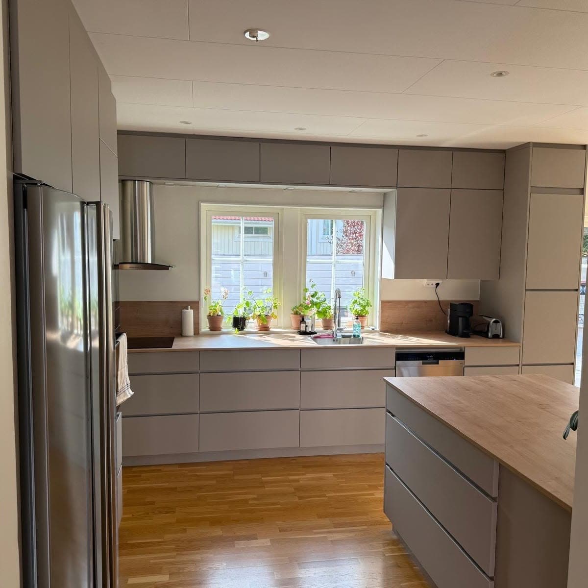 En bild som representerar B & I i Täby AB - Minrenovering